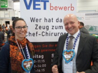 und sogar Professor Dr. Brehm, Leiter der Pferdeklinik der Uni Leipzig, gab uns die Ehre.